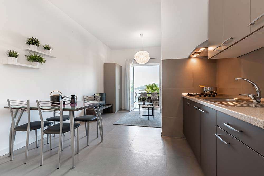House Helis B6 (2+2) 3