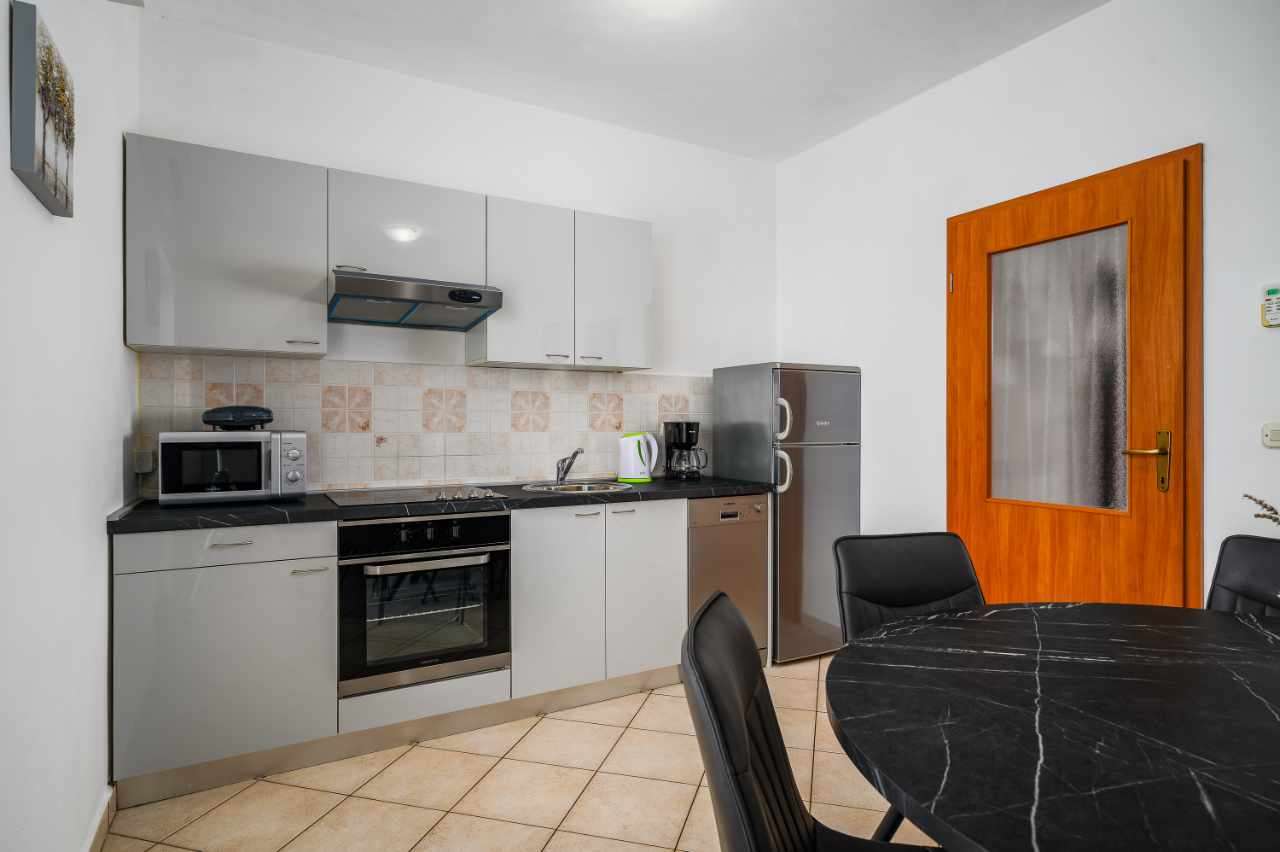 Apartments LARA - A1 3