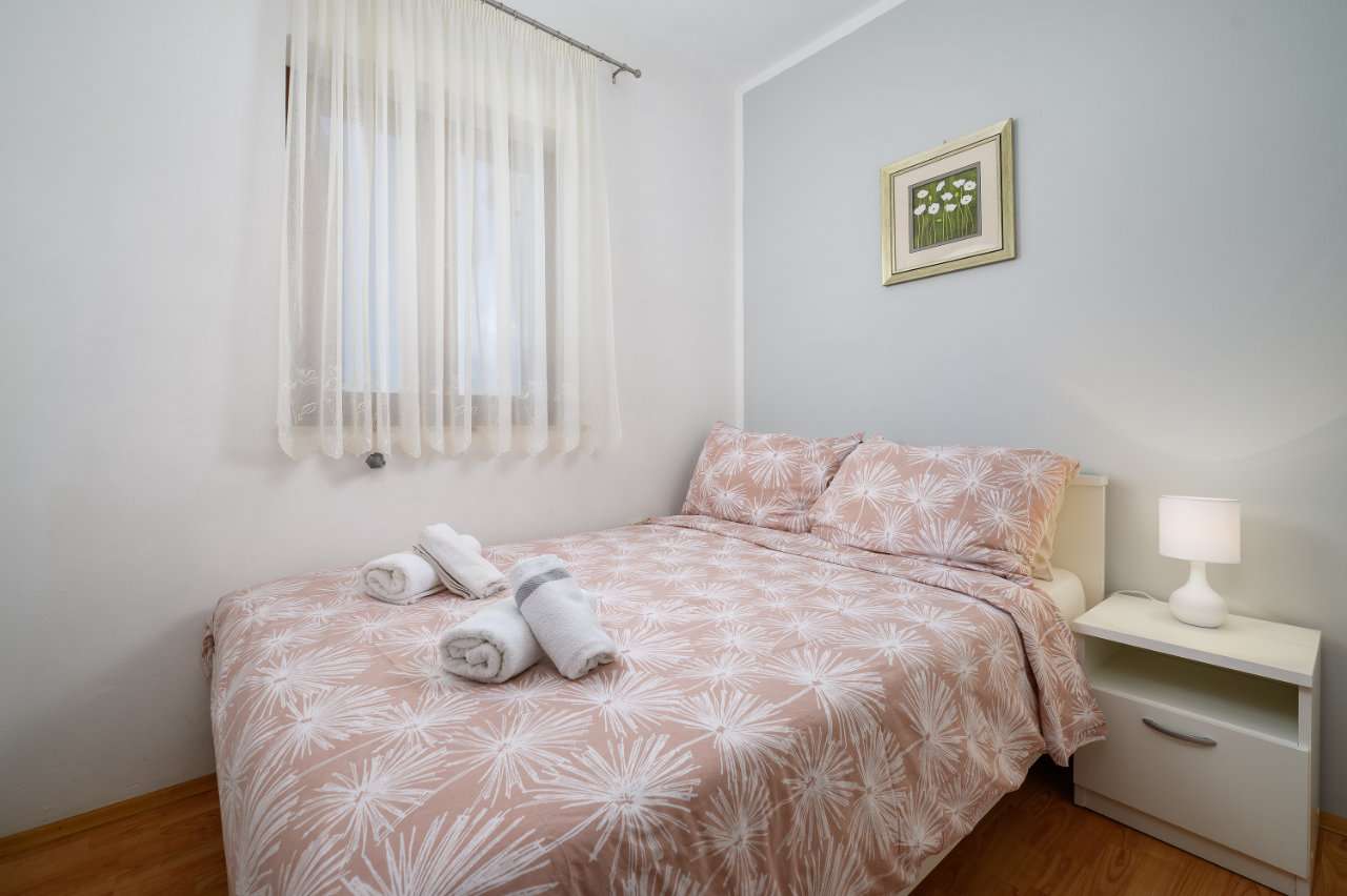 Apartments LARA - A2 8