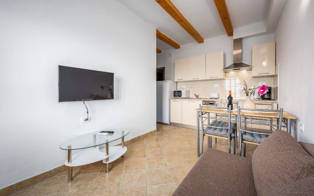 Apartments LARA - A8 14